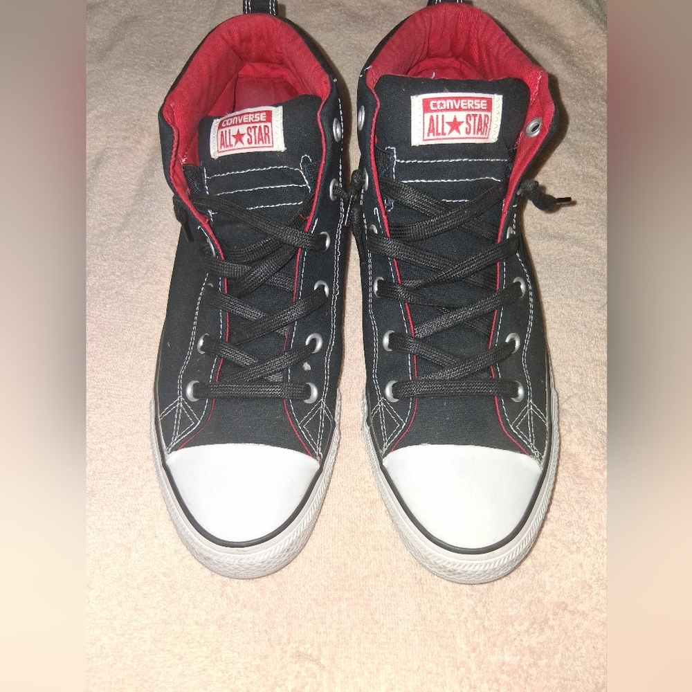 Converse Men's Black and Red High-Tops
